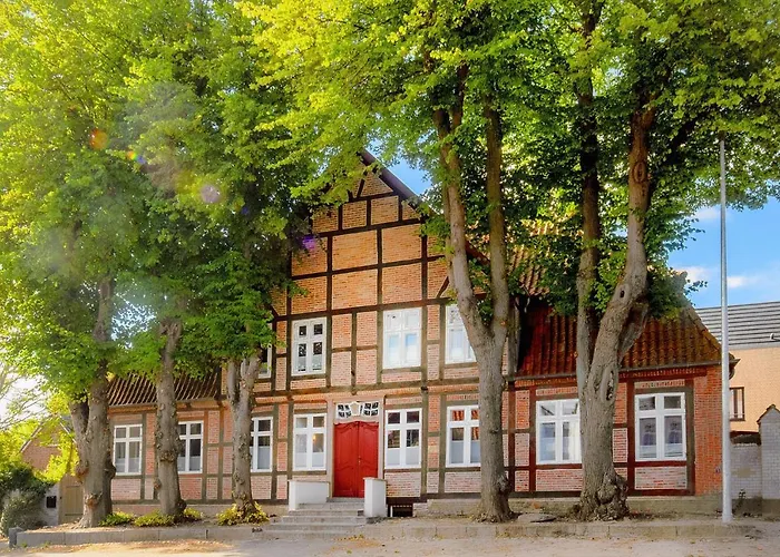 아파트 Gutshaus No4 *